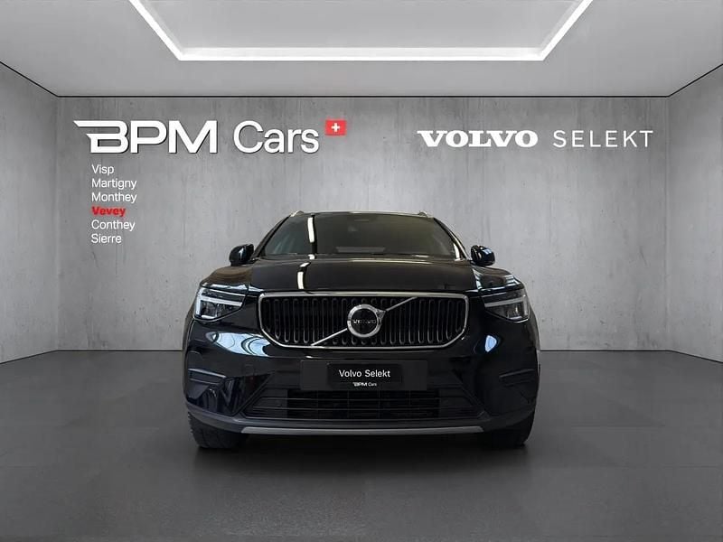 Gebraucht Volvo XC40 Core 163 PS (119 kW) 2026 Schwarz SUV