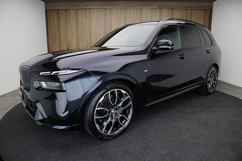 Gebraucht BMW X7 M Sport 351 PS (258 kW) 2024 SUV