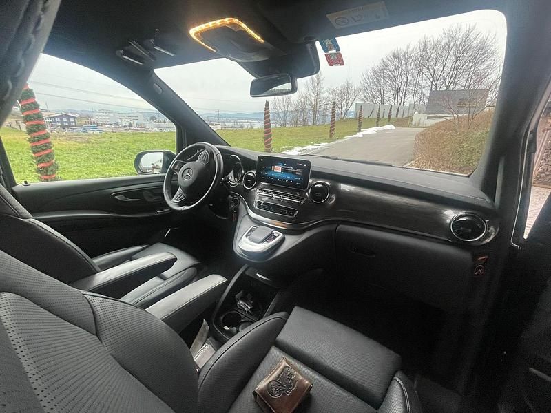 Gebraucht Mercedes V300 Avantgarde 239 PS (175 kW) 2024 Van / Kleinbus