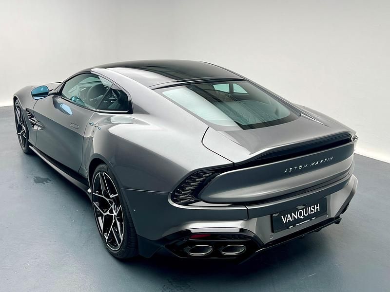 Neu Aston Martin Vanquish 834 PS (613 kW) 2025 Grau Coupé