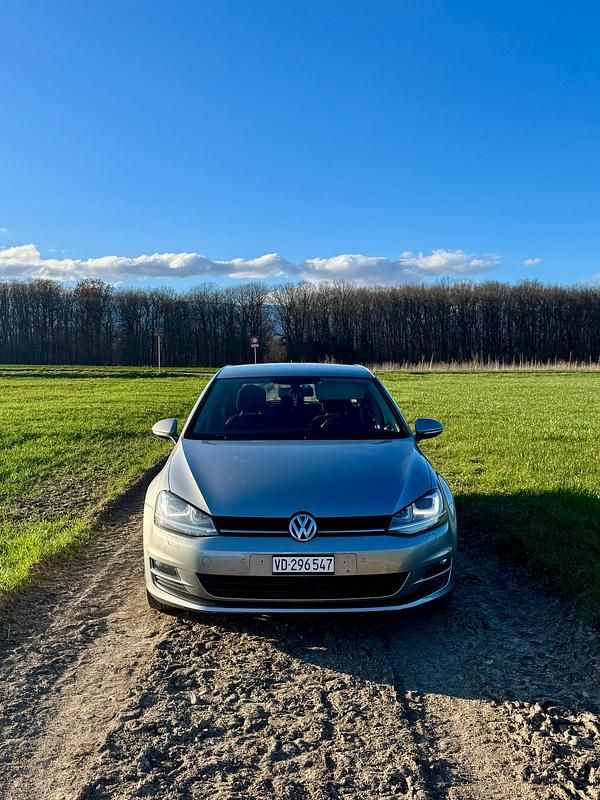 Gebraucht VW Golf VII Comfortline 105 PS (77 kW) 2014