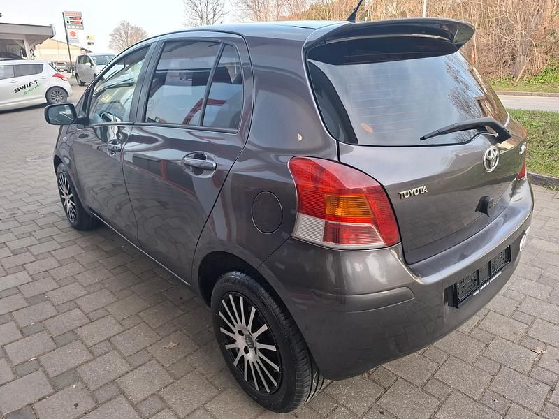 Gebraucht Toyota Yaris 101 PS (74 kW) 2009 Kleinwagen