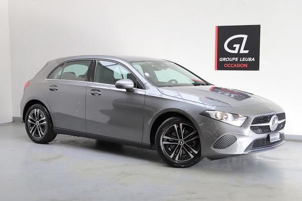 Neu Mercedes A220 190 PS (139 kW) 2025 Grau Limousine