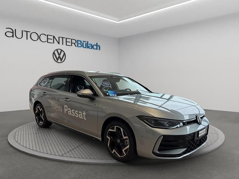 Neu VW Passat R-line 272 PS (200 kW) 2025 Silber Kombi