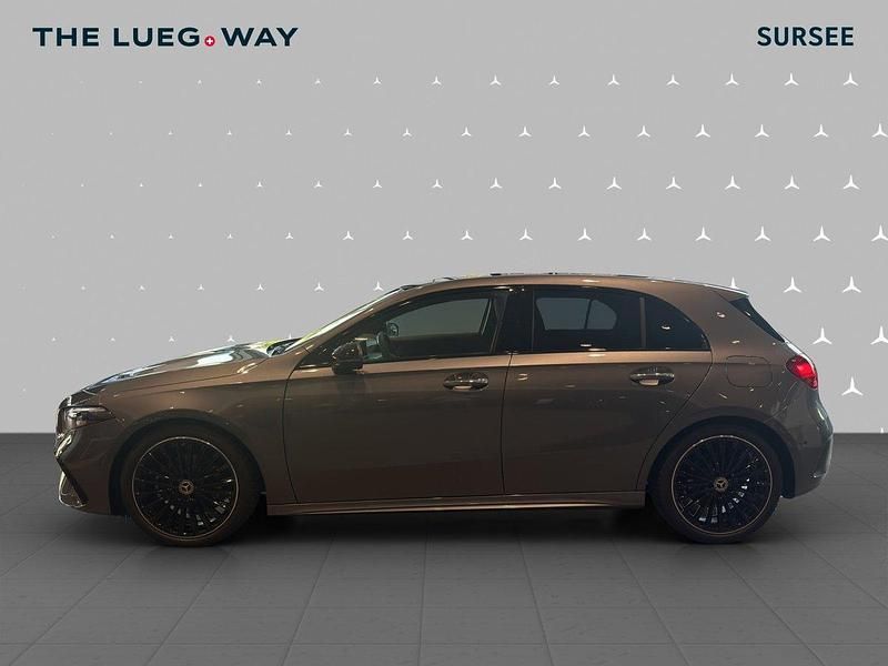 Gebraucht Mercedes A200 Night 163 PS (119 kW) 2025 Grau Limousine