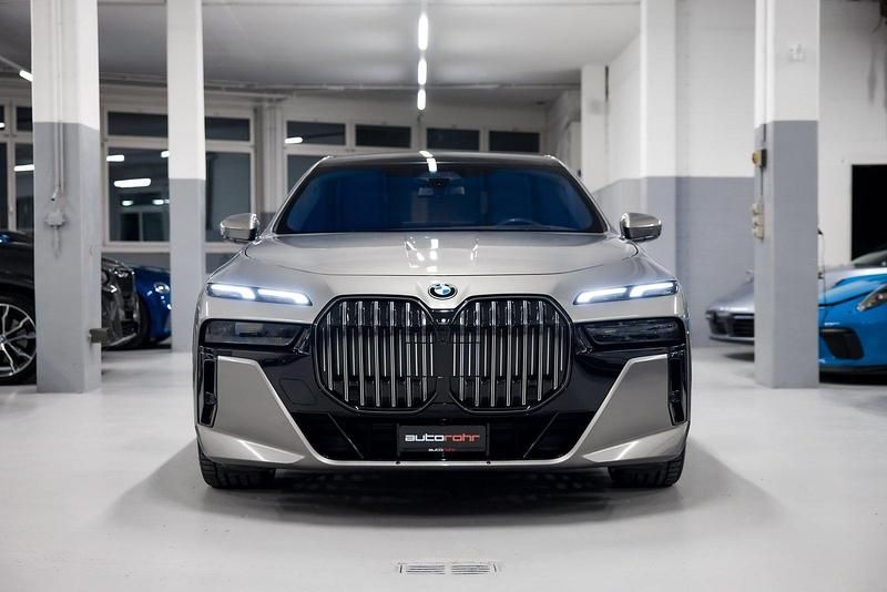 Gebraucht BMW 740 M Sport 299 PS (219 kW) 2024 Limousine