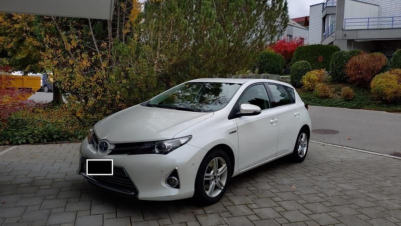 Gebraucht 2014 Toyota Auris Hybrid Sol | CHF 10’500 (Fairer Preis) - Bild 1/4