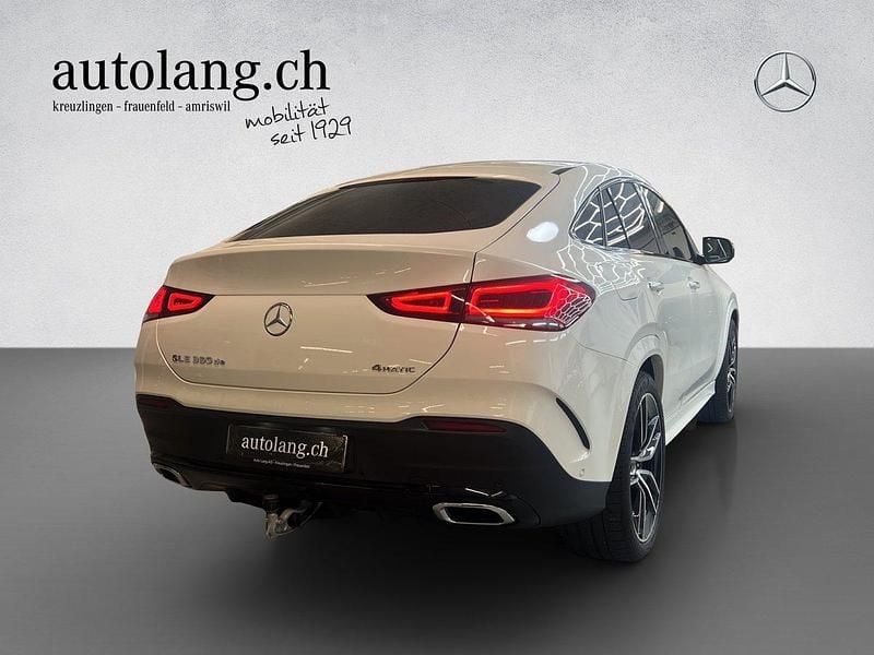 Gebraucht Mercedes GLE350 AMG line 333 PS (244 kW) 2023 Weiss Coupé