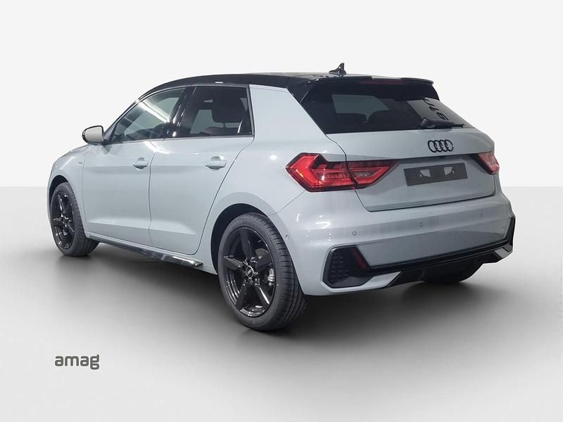 Neu Audi A1 Sportback Attraction 115 PS (84 kW) 2025 Gletscherweissmythosschwarz Kleinwagen
