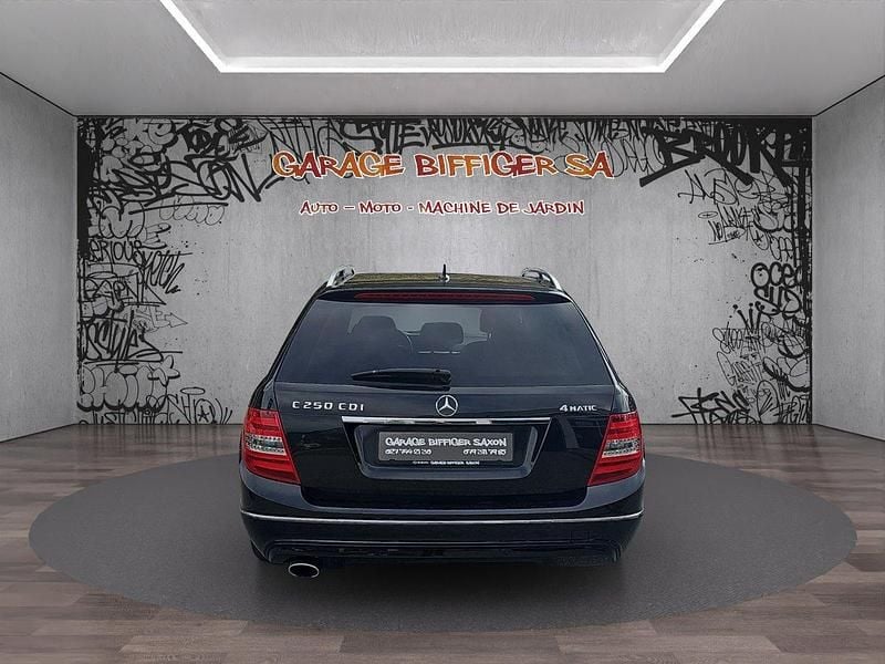 Gebraucht Mercedes C250 204 PS (150 kW) 2014 Kombi