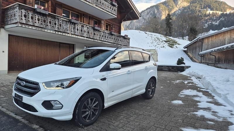 Gebraucht 2016 Ford Kuga ST-Line SUV | CHF 10’499 (Fairer Preis) - Bild 1/4