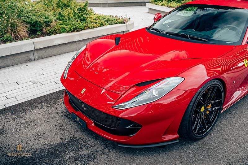 Gebraucht Ferrari 812 796 PS (585 kW) 2019