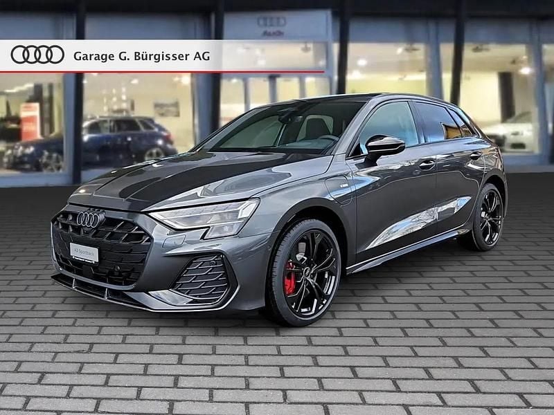 Gray Neu 2026 Audi A3 Sportback e-tron Attraction Kleinwagen | CHF 53’600 (Superpreis) - Bild 1/4