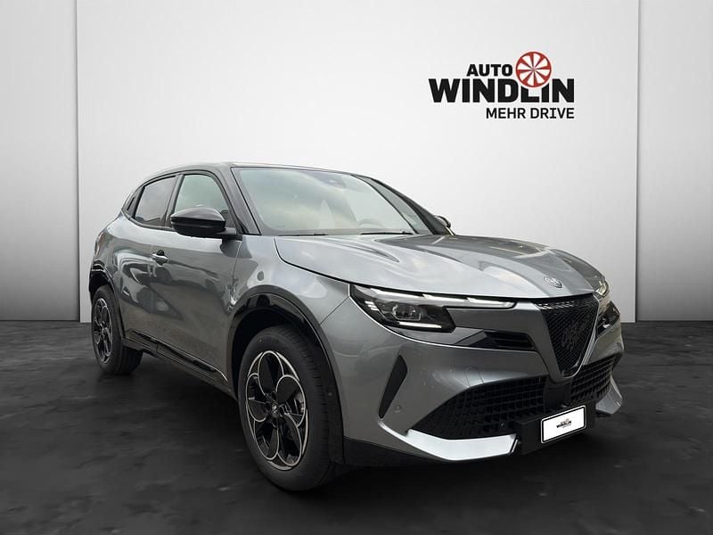 Neu 2025 Alfa Romeo Junior SUV | CHF 37’790 (Etwas zu teuer) - Bild 1/4