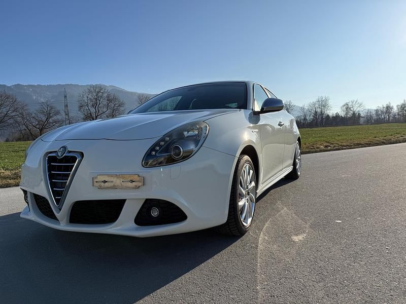 Gebraucht Alfa Romeo Giulietta Distinctive 170 PS (125 kW) 2011 Kleinwagen
