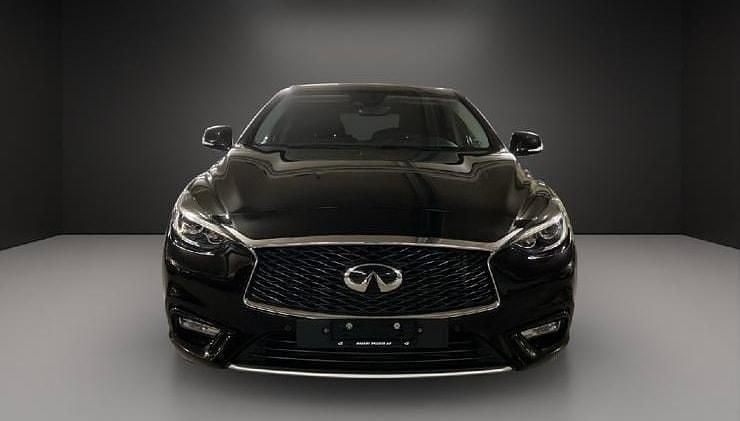 Gebraucht 2016 Infiniti Q30 Premium | CHF 9’800 - Bild 1/4