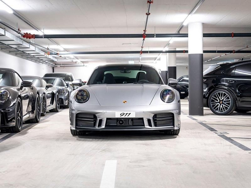 Neu Porsche 992 480 PS (353 kW) 2025 Coupé