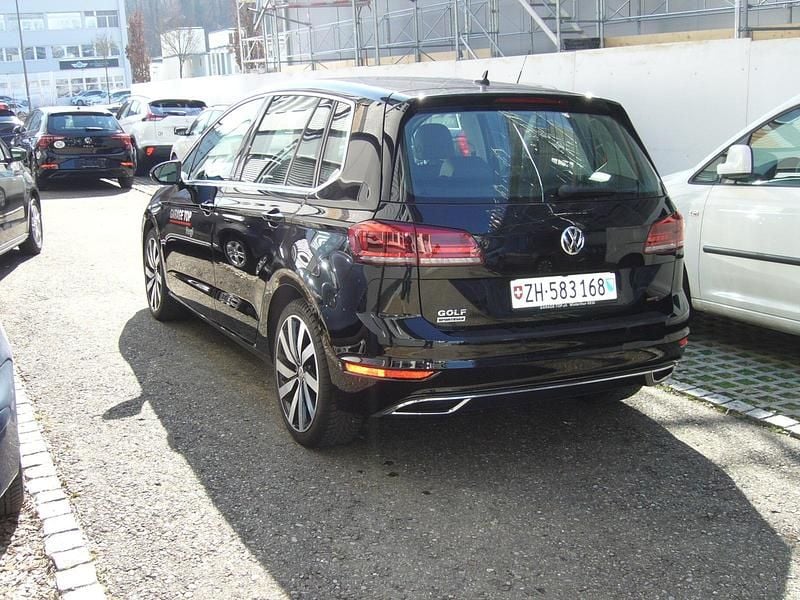 Gebraucht VW Golf Highline 130 PS (95 kW) 2019 Schwarz Van