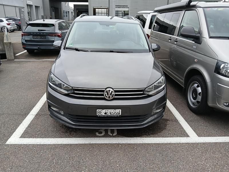 Gebraucht 2016 VW Touran Comfortline Van / Kleinbus | CHF 11’000 (Superpreis) - Bild 1/4