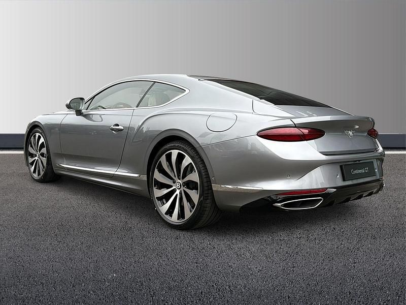 Neu Bentley Continental 680 PS (500 kW) 2025 Coupé