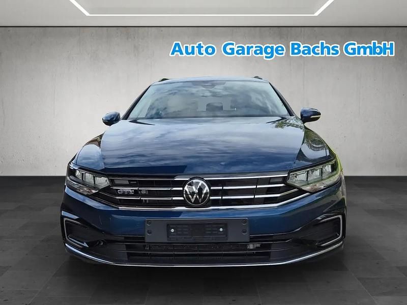 Gebraucht VW Passat GTE 217 PS (159 kW) 2026 Blau Kombi