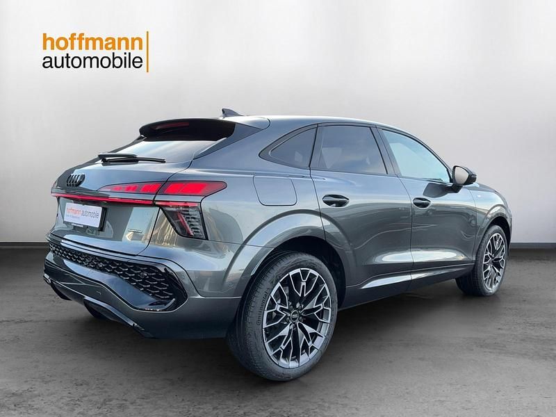 Neu Audi Q3 Sportback Ambiente 204 PS (150 kW) 2025 Grau SUV