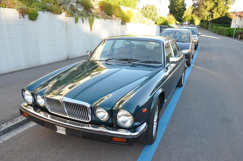 Gebraucht Jaguar XJ12 Sovereign 269 PS (197 kW) 1986 Limousine