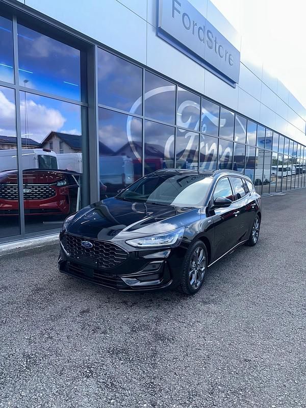 Gebraucht Ford Focus ST-Line 155 PS (114 kW) 2024 Schwarz Kombi