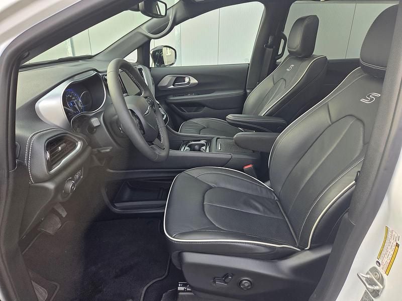 Gebraucht Chrysler Pacifica Limited 290 PS (213 kW) 2025 Van