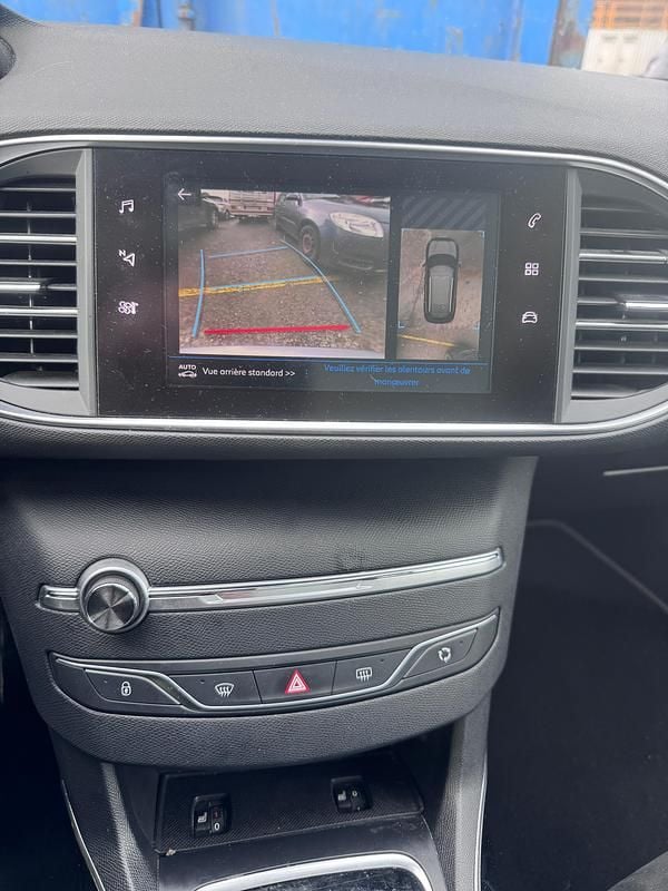 Gebraucht Peugeot 308 SW Allure 130 PS (95 kW) 2018 Kombi