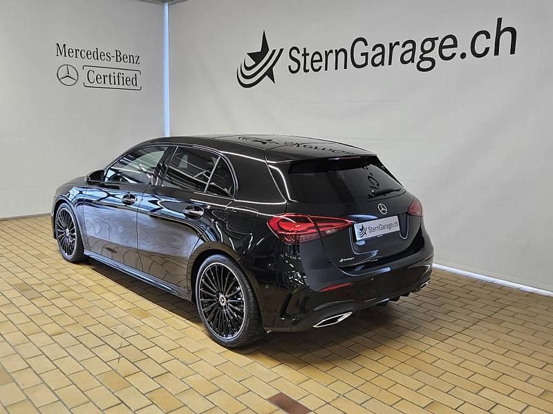 Gebraucht Mercedes A250 AMG line 224 PS (164 kW) 2025 Schwarz Limousine