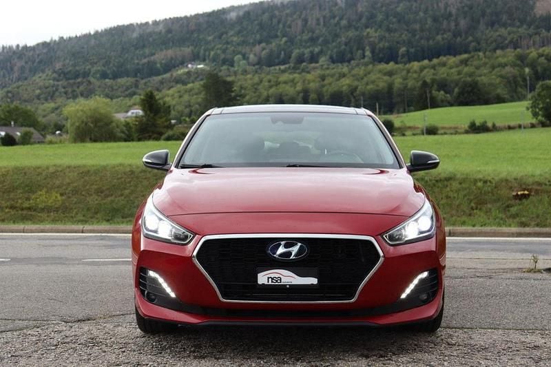 Gebraucht Hyundai i30 140 PS (102 kW) 2019 Limousine