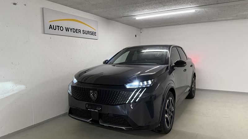 Gebraucht 2024 Peugeot e-3008 GT SUV | CHF 52’900 (Etwas zu teuer) - Bild 1/4