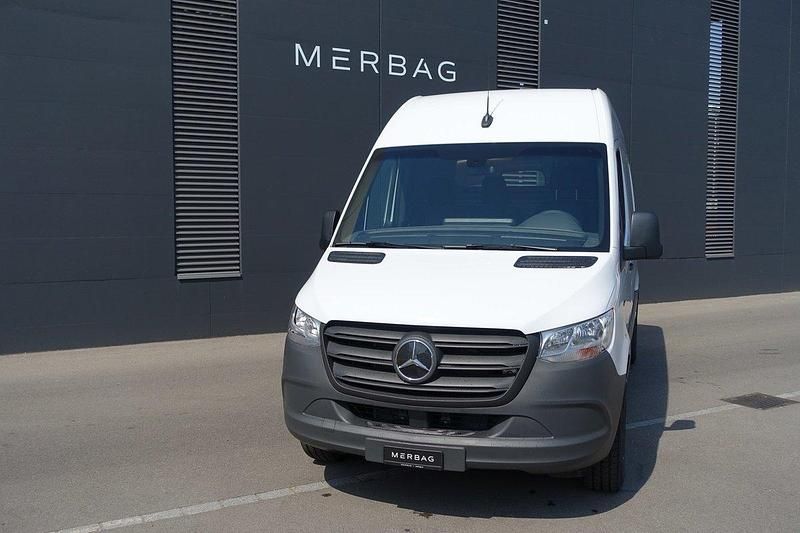 Gebraucht Mercedes E-Sprinter 84 kW (115 PS) 2023 Van