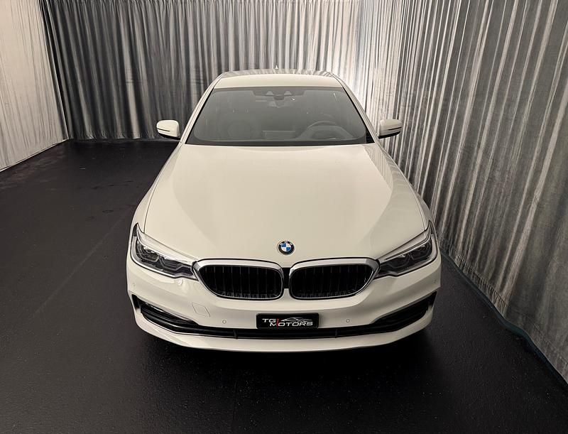 Gebraucht BMW 520 Sport Line 190 PS (139 kW) 2019