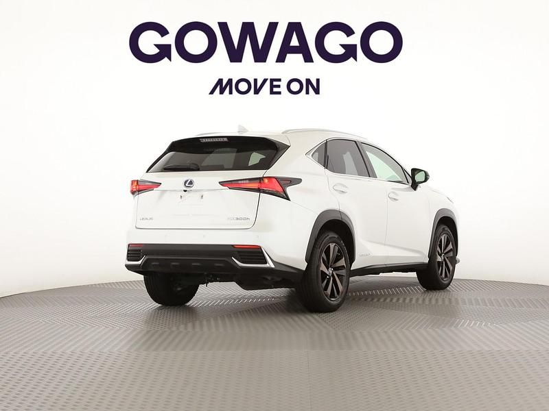 Gebraucht Lexus NX300h E-FOUR 197 PS (144 kW) 2021 SUV