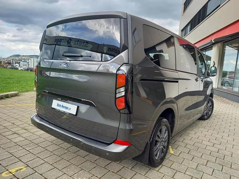 Gebraucht Ford Tourneo Custom Titanium 170 PS (125 kW) 2025 Gray Van