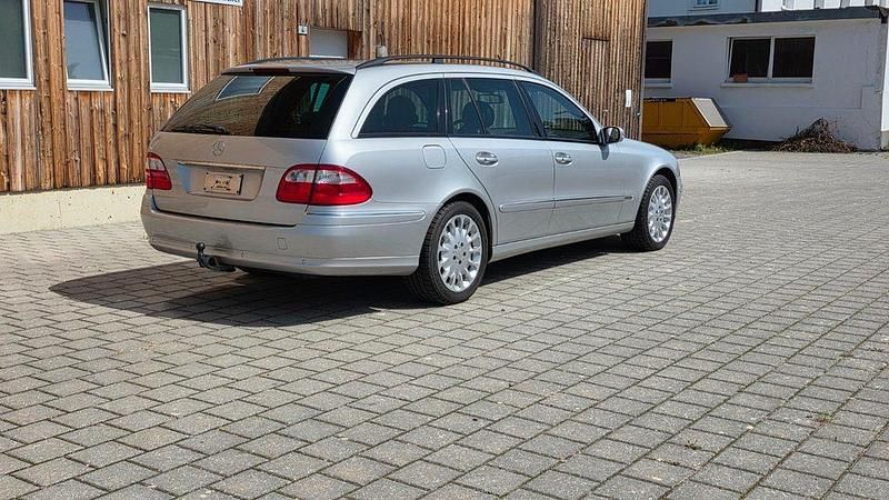 Gebraucht Mercedes E500 306 PS (225 kW) 2003 Kombi