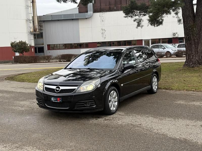 Gebraucht Opel Vectra Essentia 155 PS (114 kW) 2009