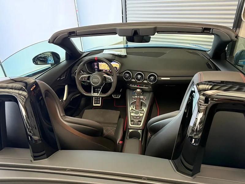 Gebraucht Audi TT 245 PS (180 kW) 2025 Blau Cabrio