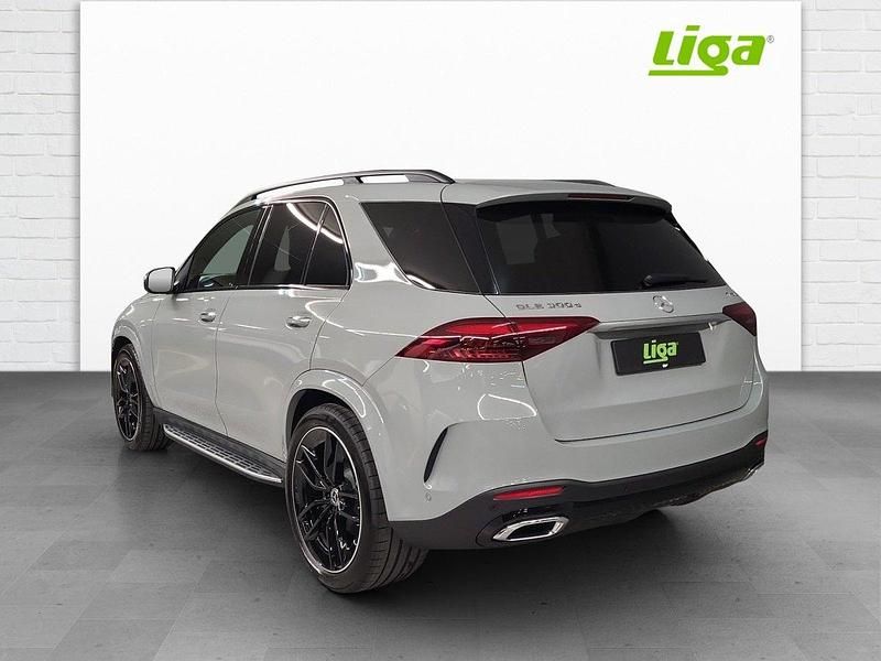 Neu Mercedes GLE300 AMG line 290 PS (213 kW) 2025 SUV