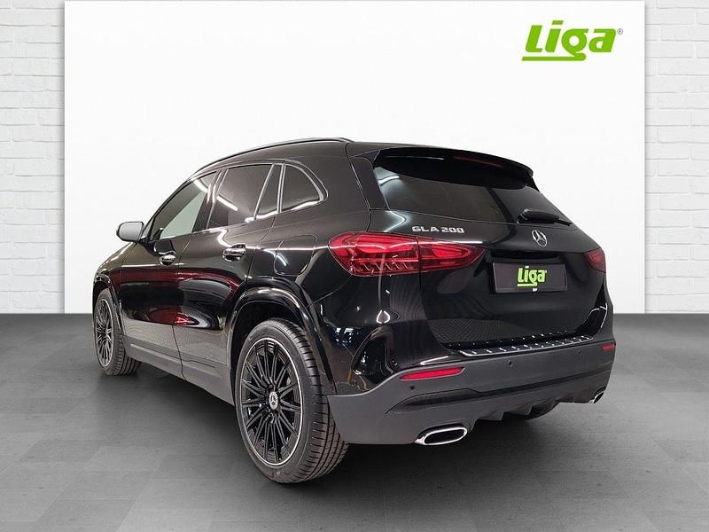 Neu Mercedes GLA200 AMG line 177 PS (130 kW) 2025 SUV