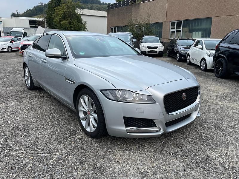 Gebraucht Jaguar XF Prestige 180 PS (132 kW) 2015 Limousine