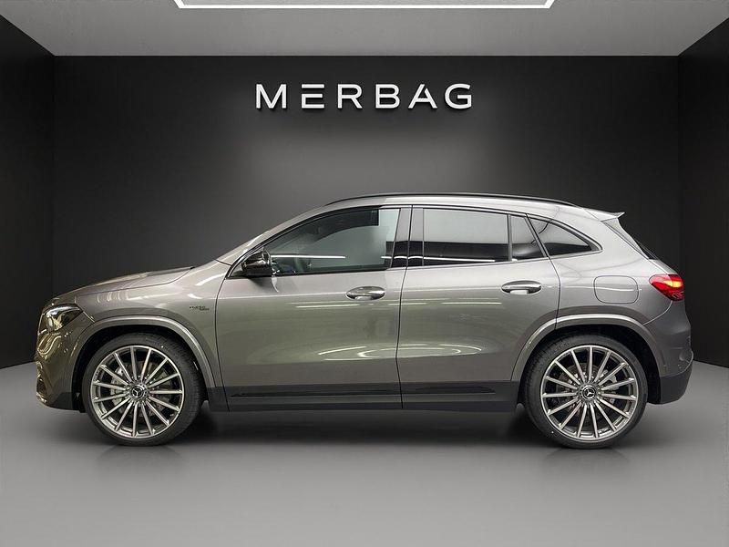 Neu Mercedes GLA35 AMG AMG 306 PS (225 kW) 2025 SUV