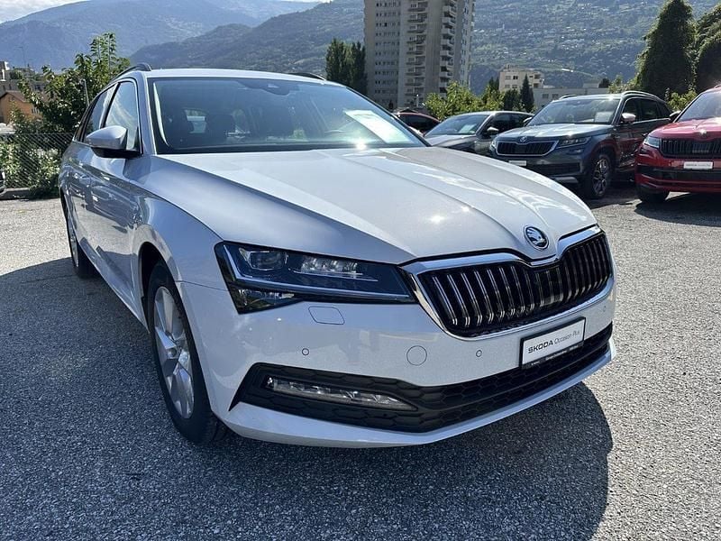 Gebraucht 2024 Skoda Superb Ambition Kombi | CHF 34’900 (Teuer) - Bild 1/4