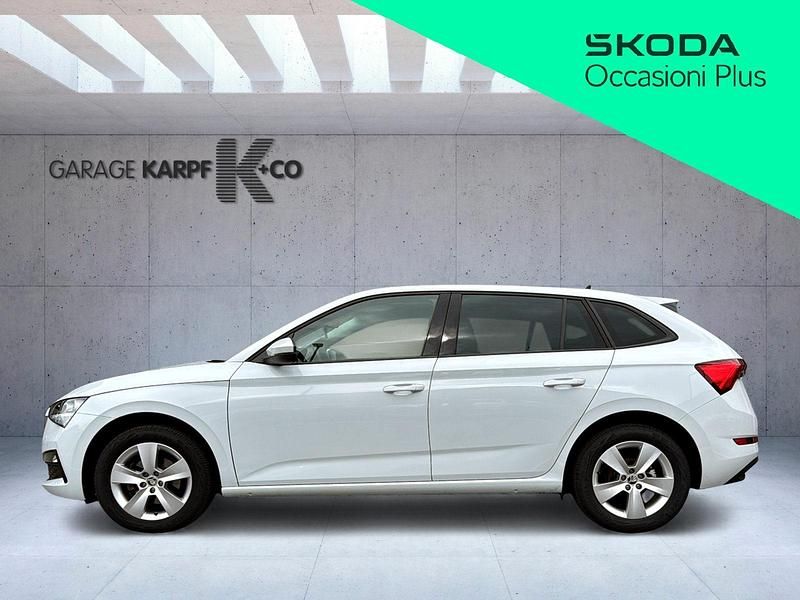Gebraucht Skoda Scala Ambition 150 PS (110 kW) 2020 Weiss Kleinwagen