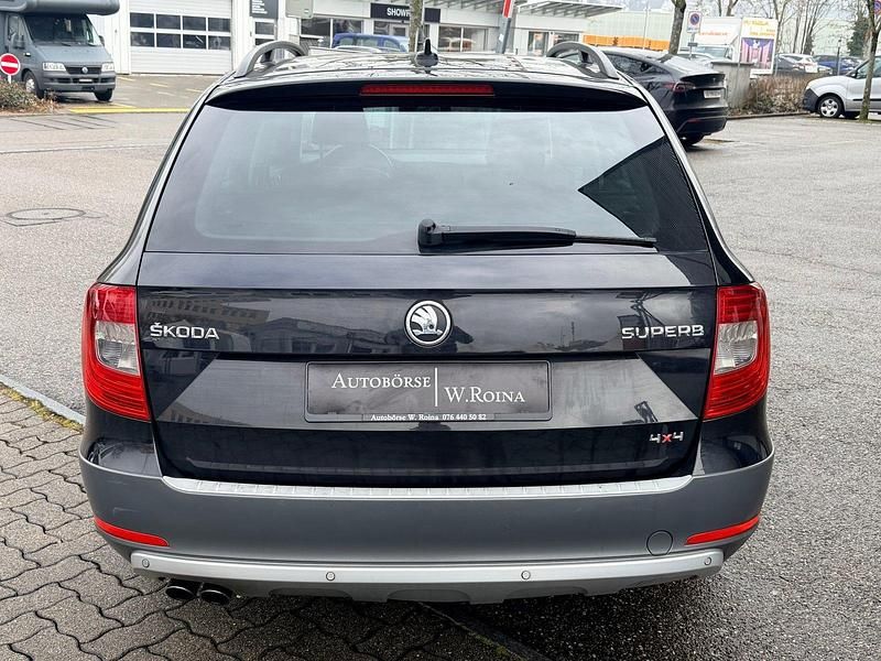 Gebraucht Skoda Superb Business Line 170 PS (125 kW) 2014 Kombi