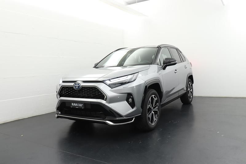 Silber Gebraucht 2025 Toyota RAV4 Hybrid Platinum SUV | CHF 55’920 (Fairer Preis) - Bild 1/4