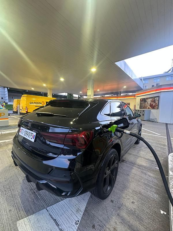 Gebraucht Audi Q3 Sportback Attraction 150 PS (110 kW) 2024 SUV