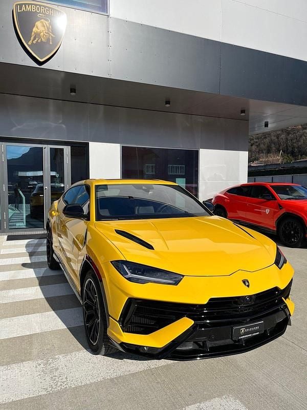 Gebraucht Lamborghini Urus 666 PS (489 kW) 2025 SUV